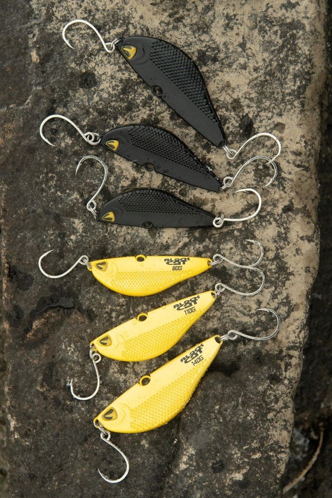 Black Cat Nástraha Heavy Vibe V Lure Black (5)